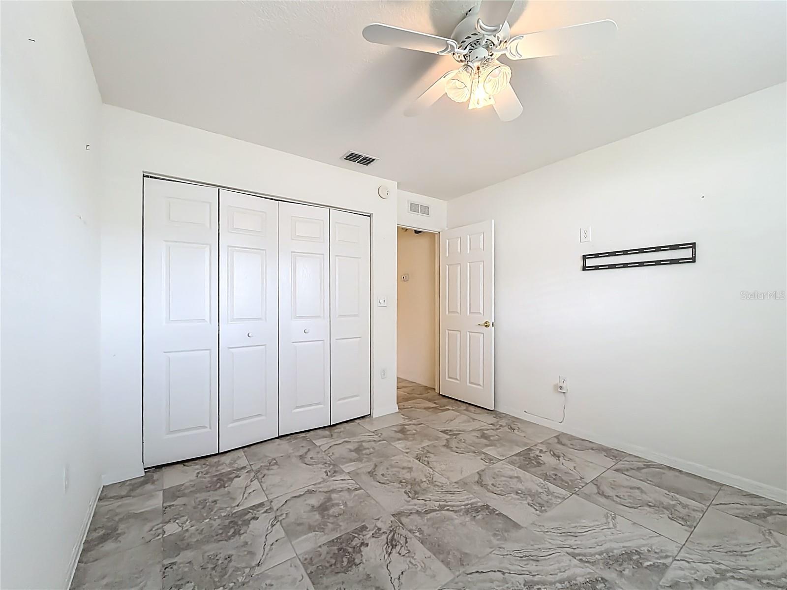 OAK RUN FAIRWAY OAKS - Residential