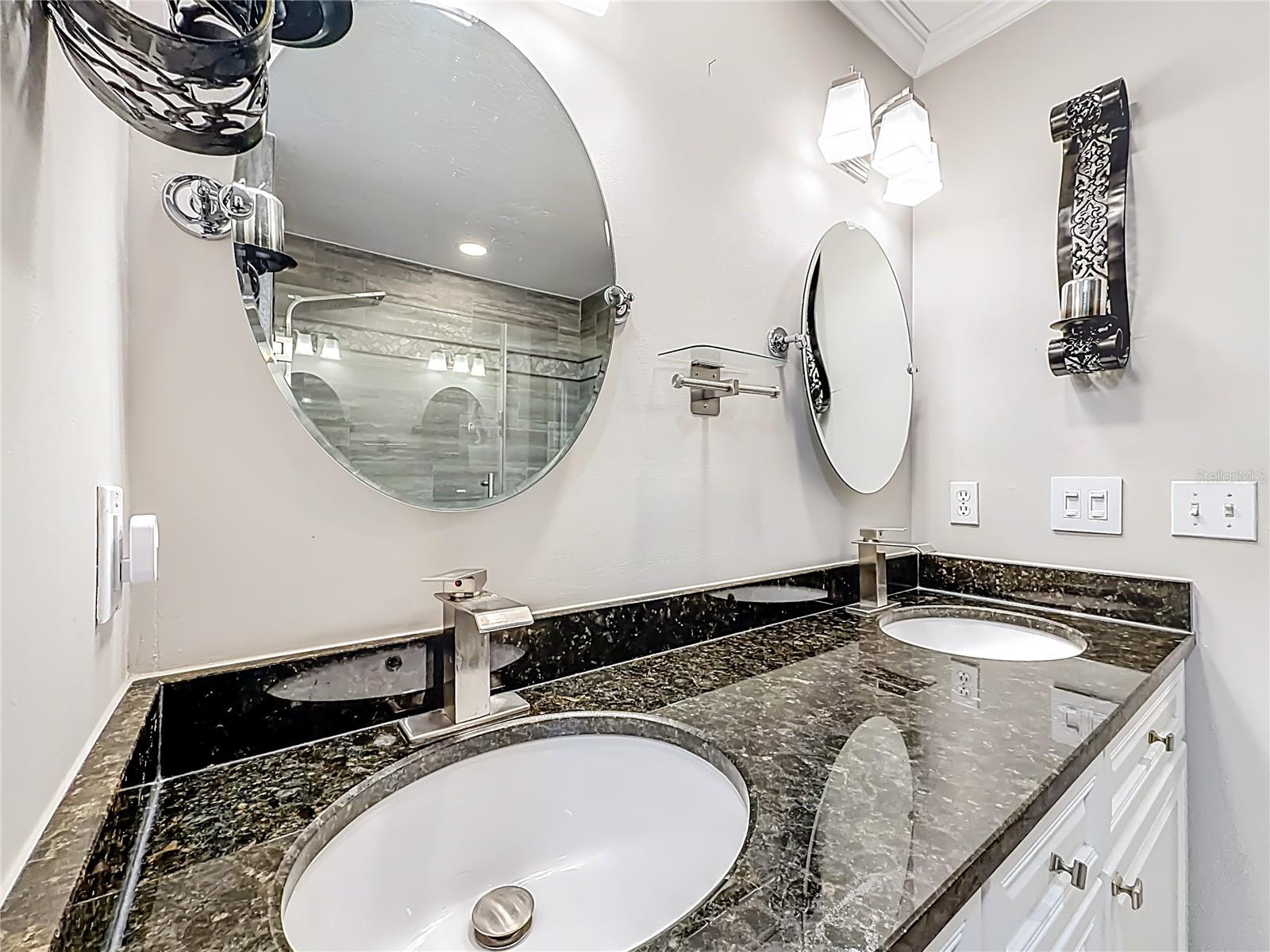 OAK RUN FAIRWAY OAKS - Residential