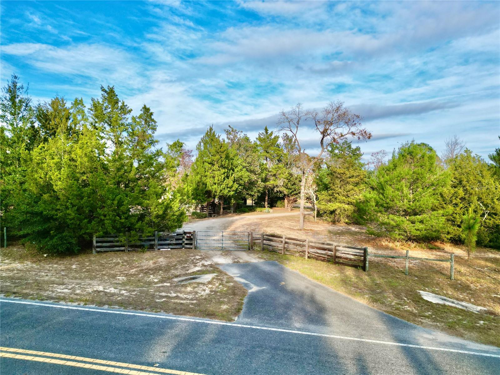 MELROSE LANDING - Residential