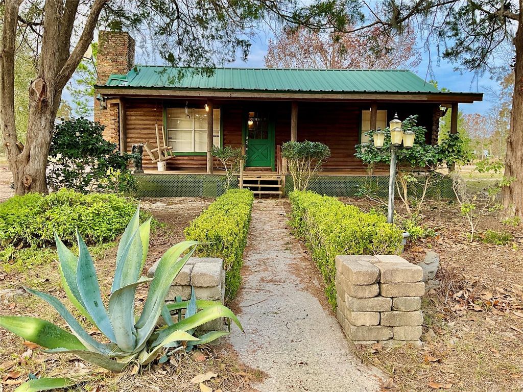 Photo of 276 Melrose Landing Boulevard, Hawthorne, FL 32640 (MLS # GC535875)