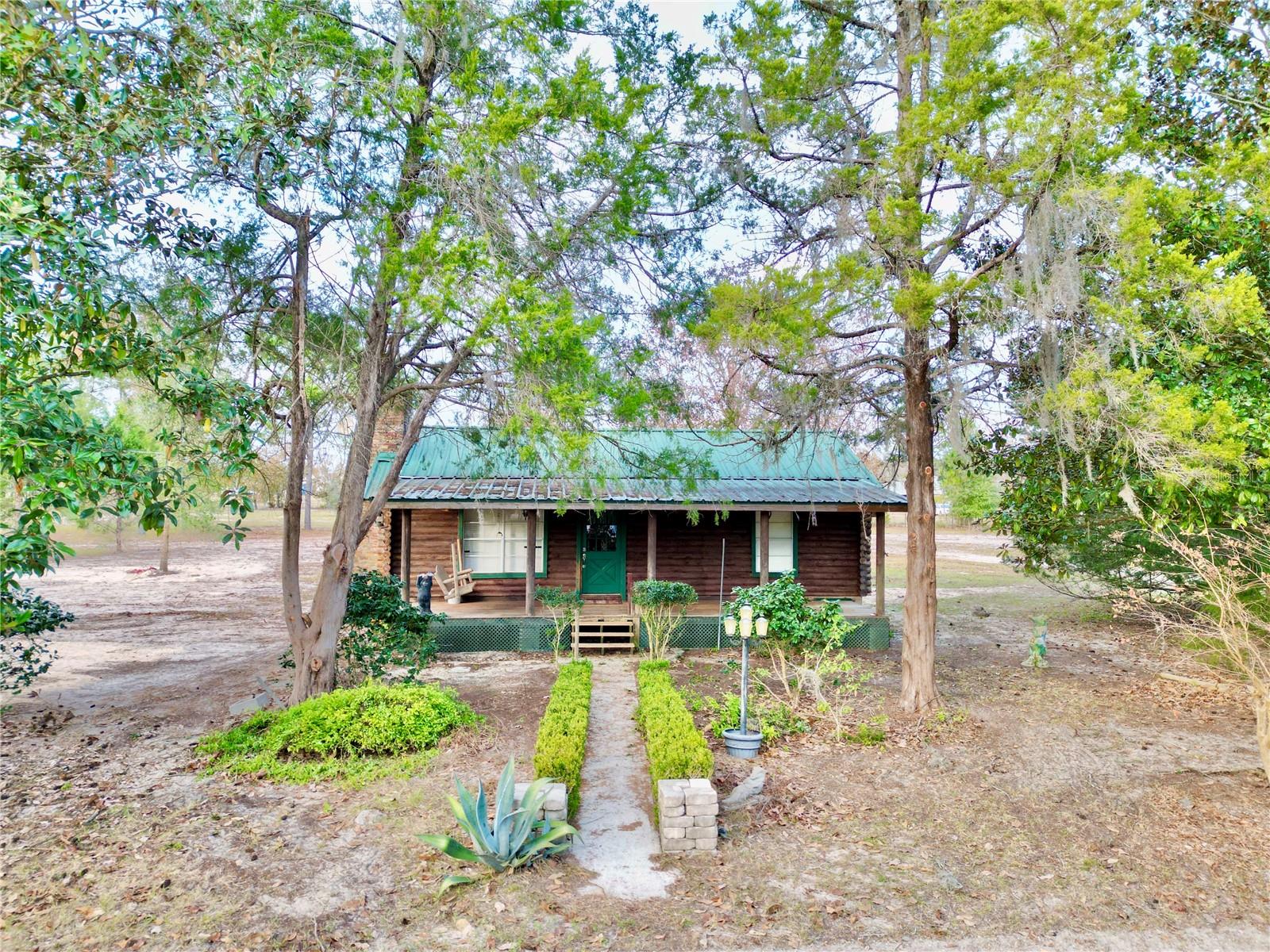 MELROSE LANDING - Residential