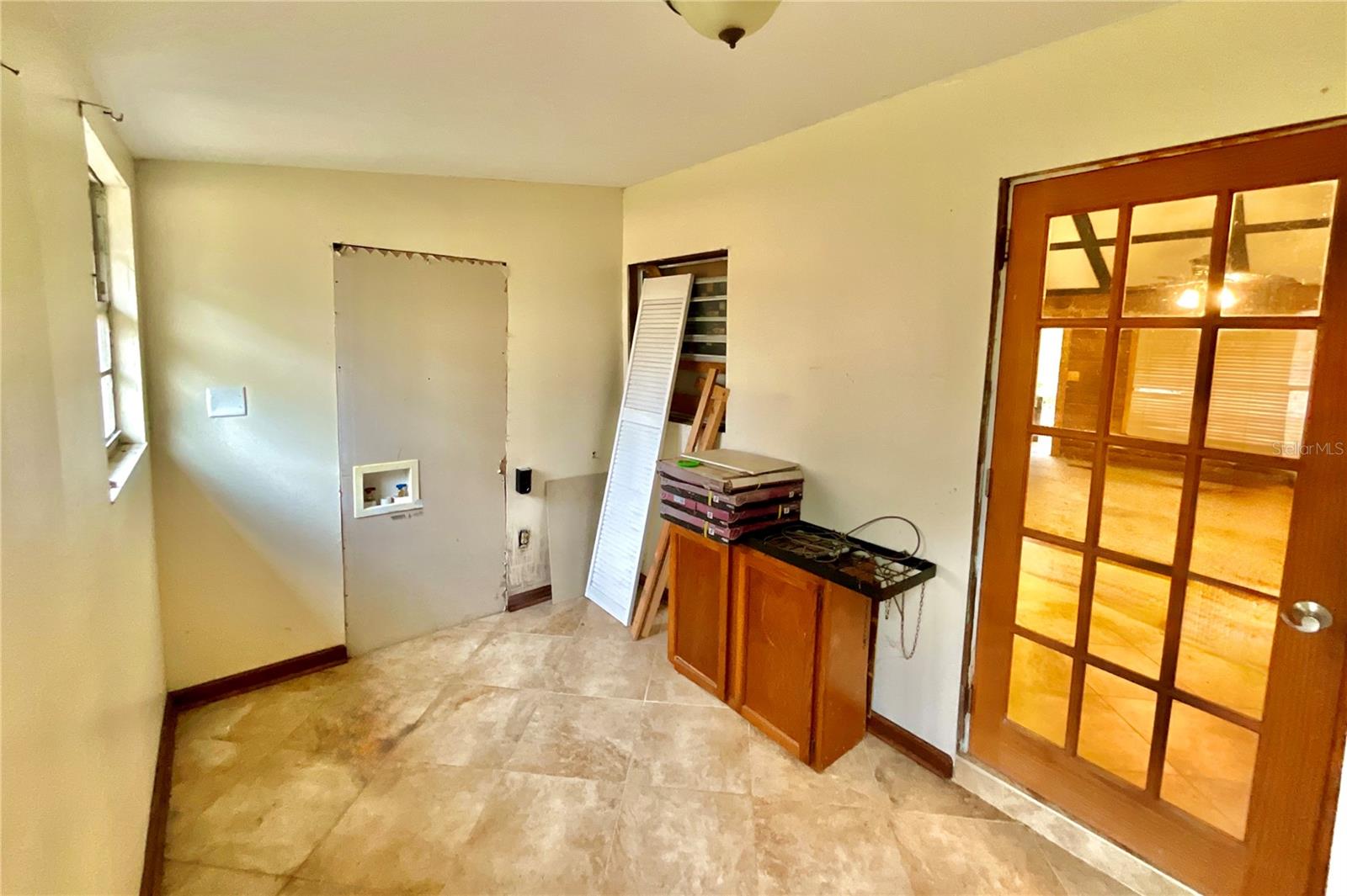 MELROSE LANDING - Residential