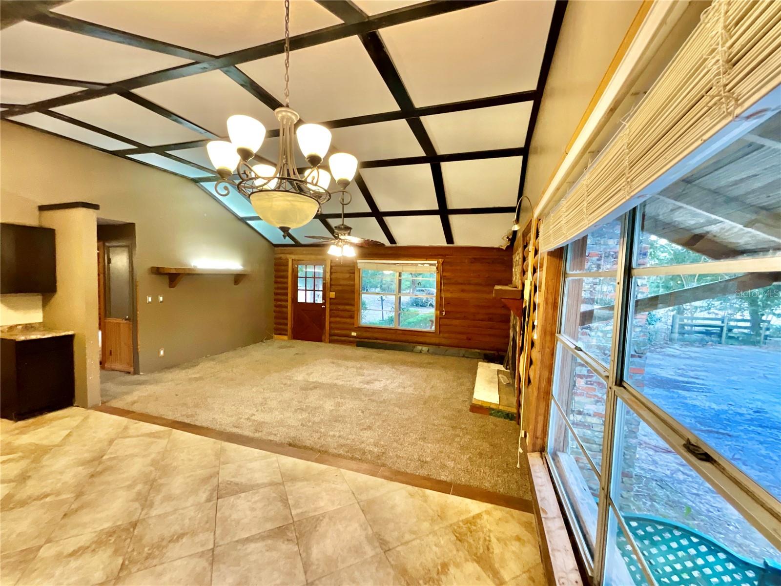 MELROSE LANDING - Residential