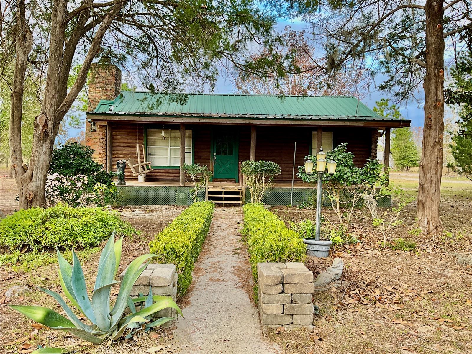 MELROSE LANDING - Residential