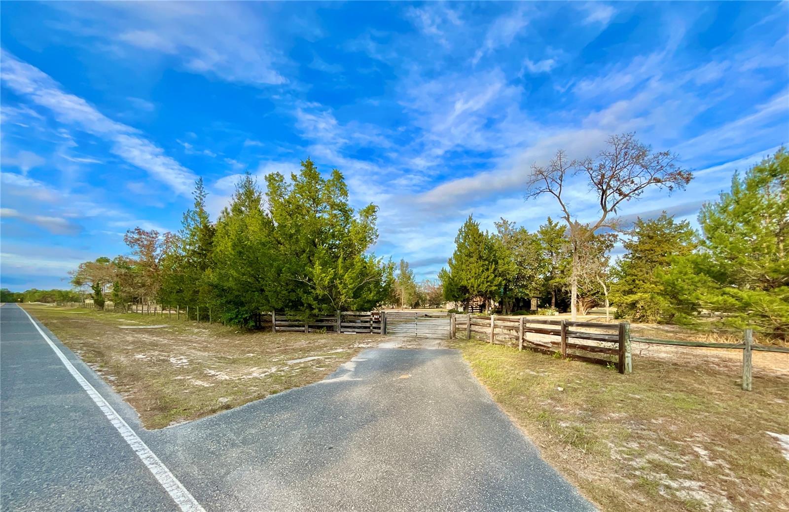 MELROSE LANDING - Residential