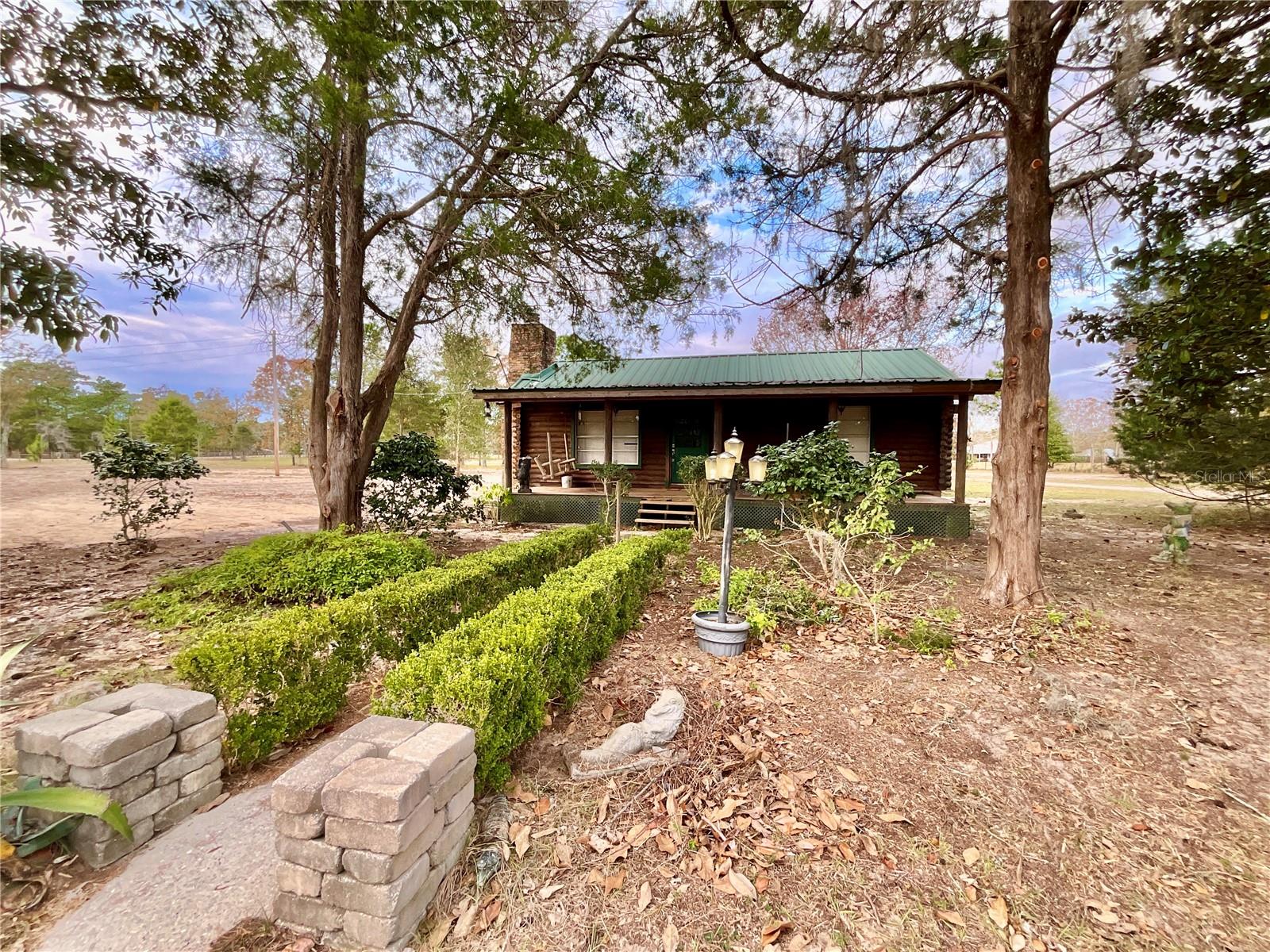 MELROSE LANDING - Residential