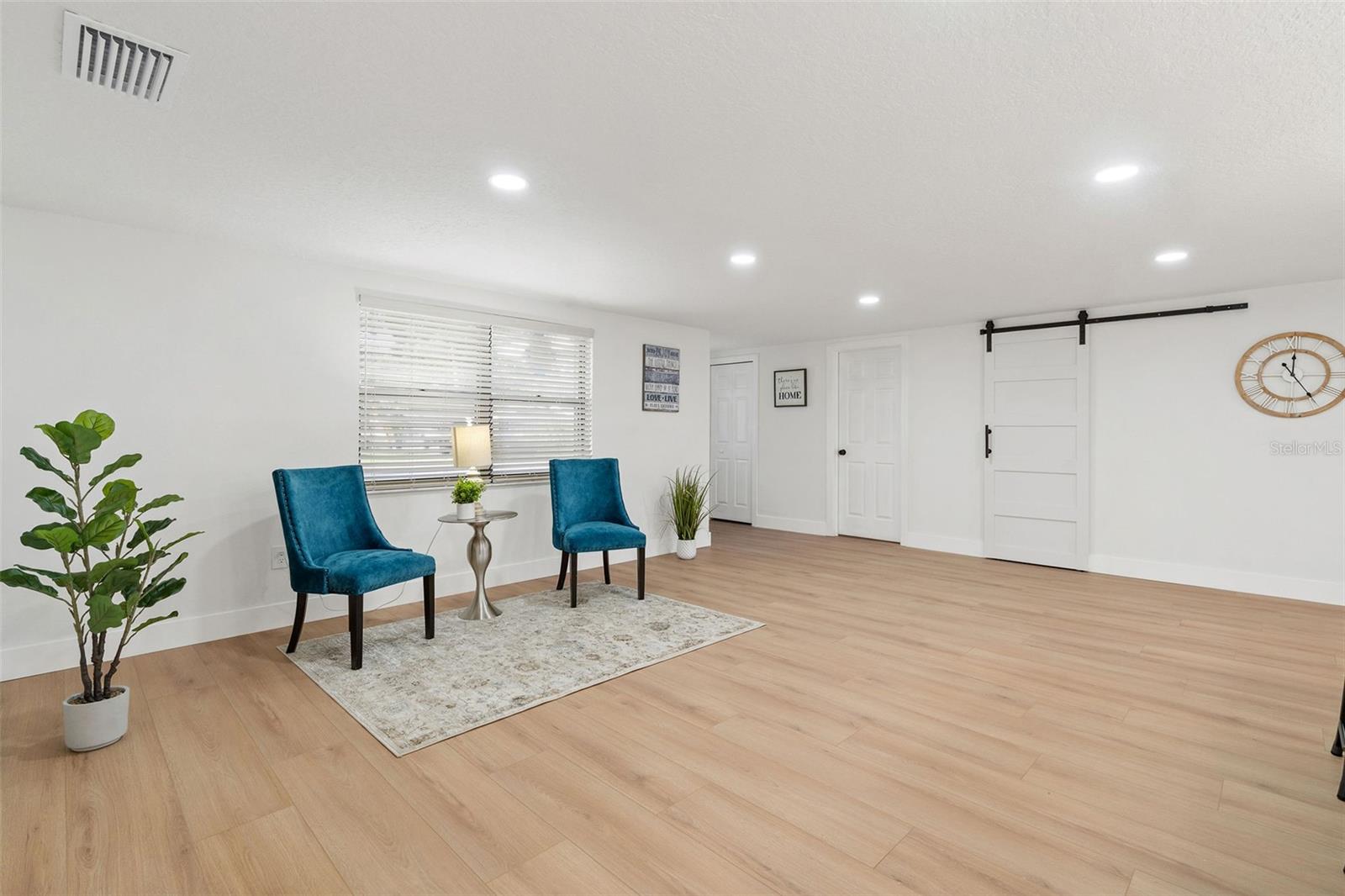 BAY PARK ESTATES - Residential