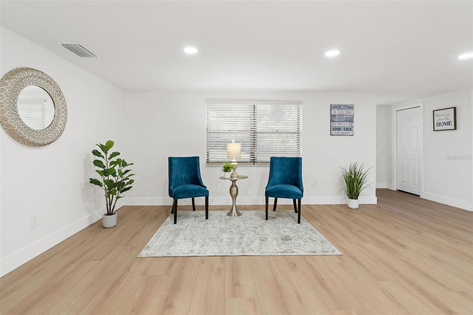 BAY PARK ESTATES - Residential