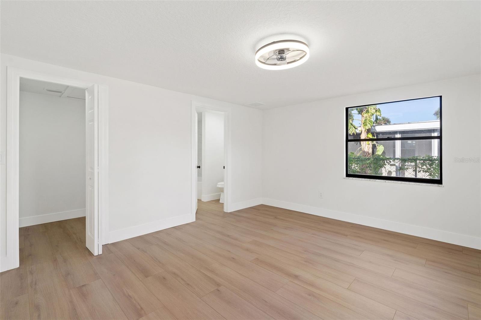BAY PARK ESTATES - Residential
