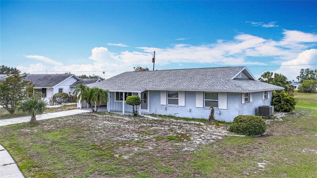 Photo of 904 Desert Hills Drive, Sun City Center, FL 33573 (MLS # TB8383922)