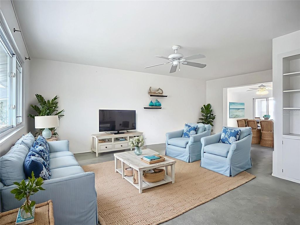 Photo of 904 Desert Hills Drive, Sun City Center, FL 33573 (MLS # TB8383922)