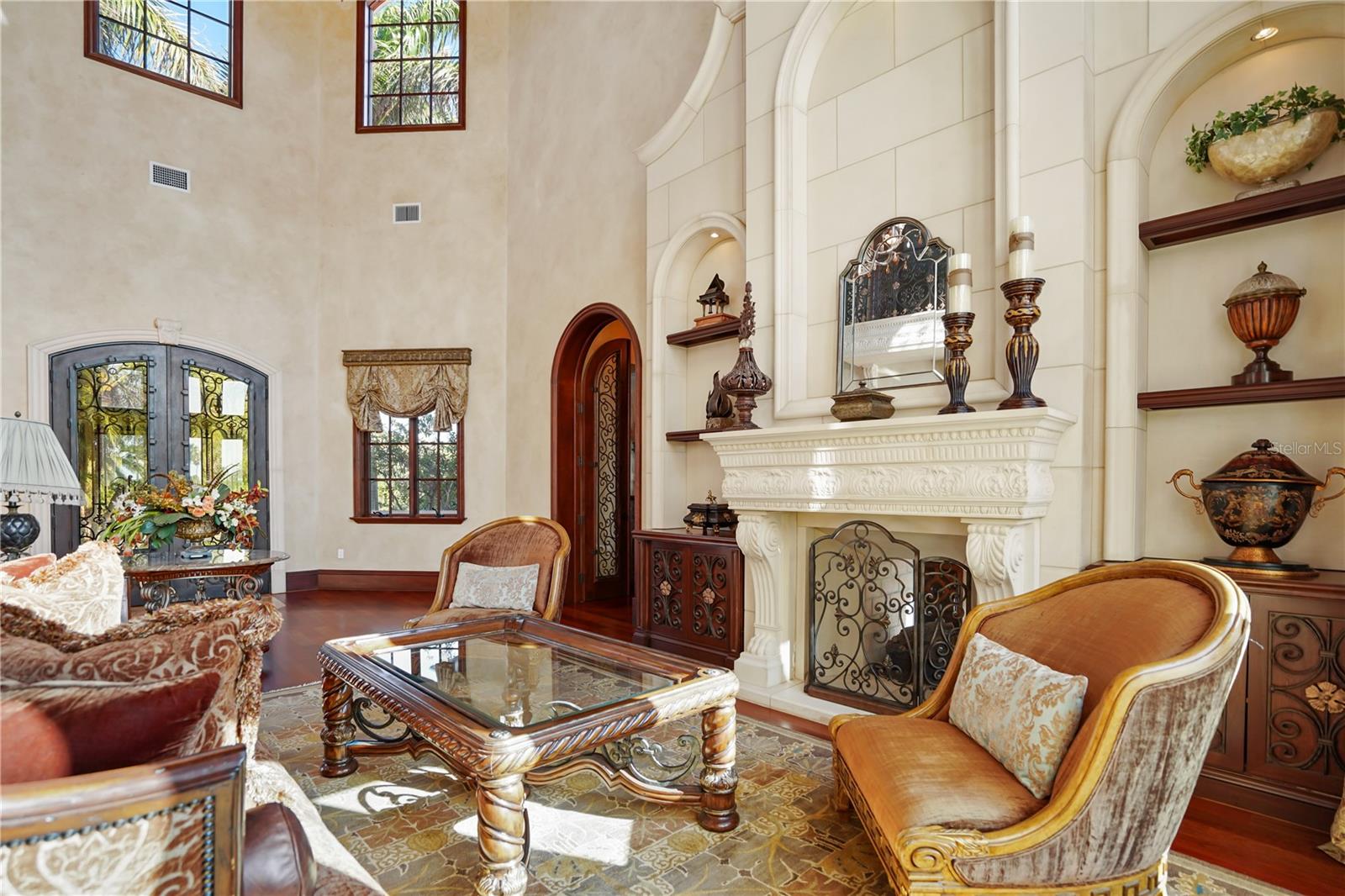 TIERRA VERDE - Residential