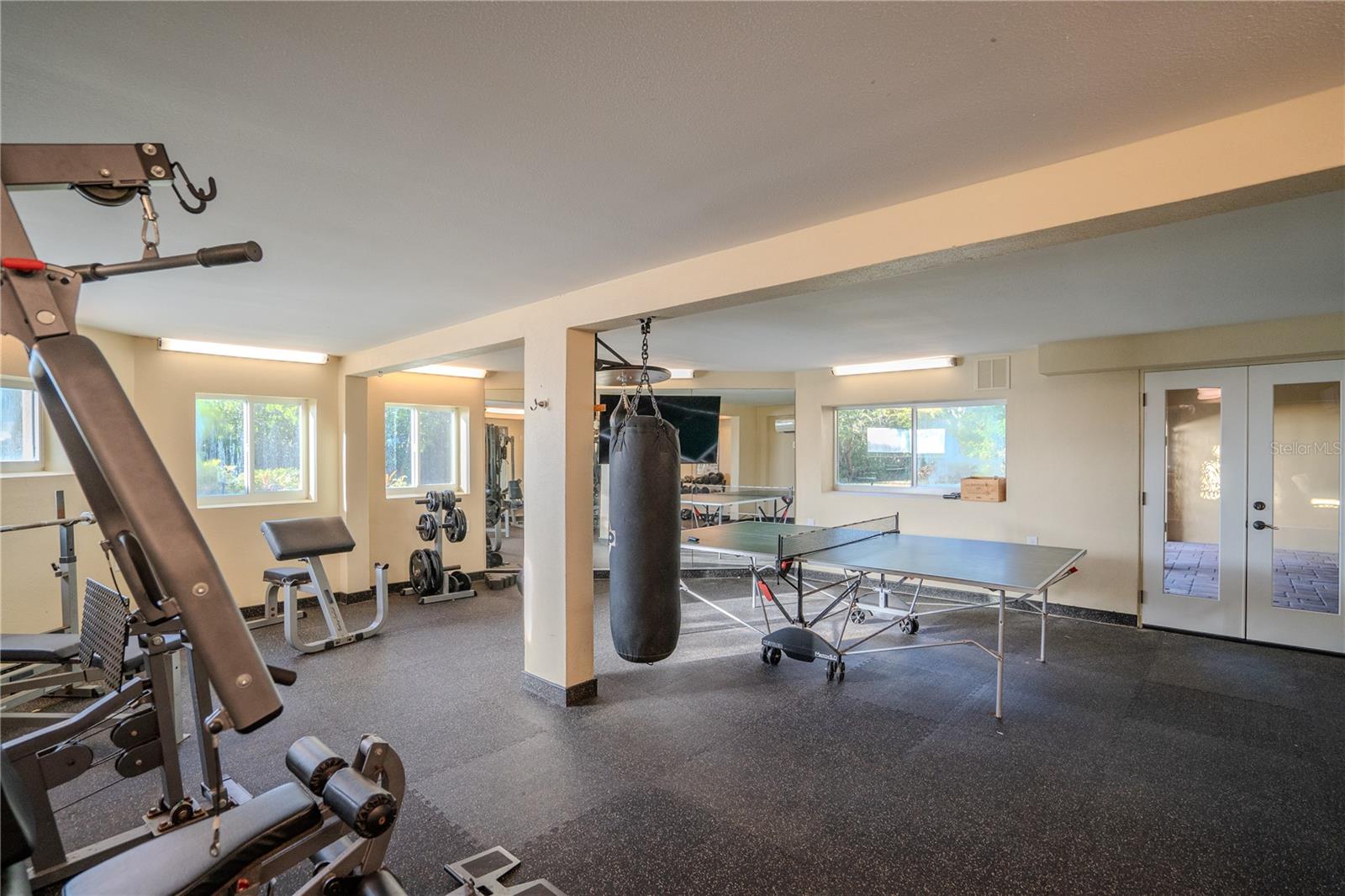 TIERRA VERDE - Residential