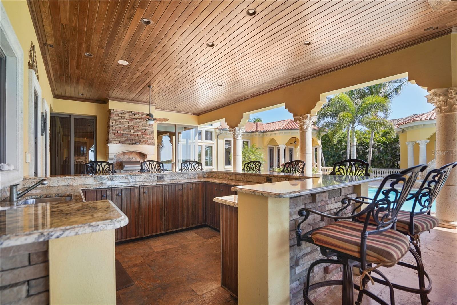 TIERRA VERDE - Residential