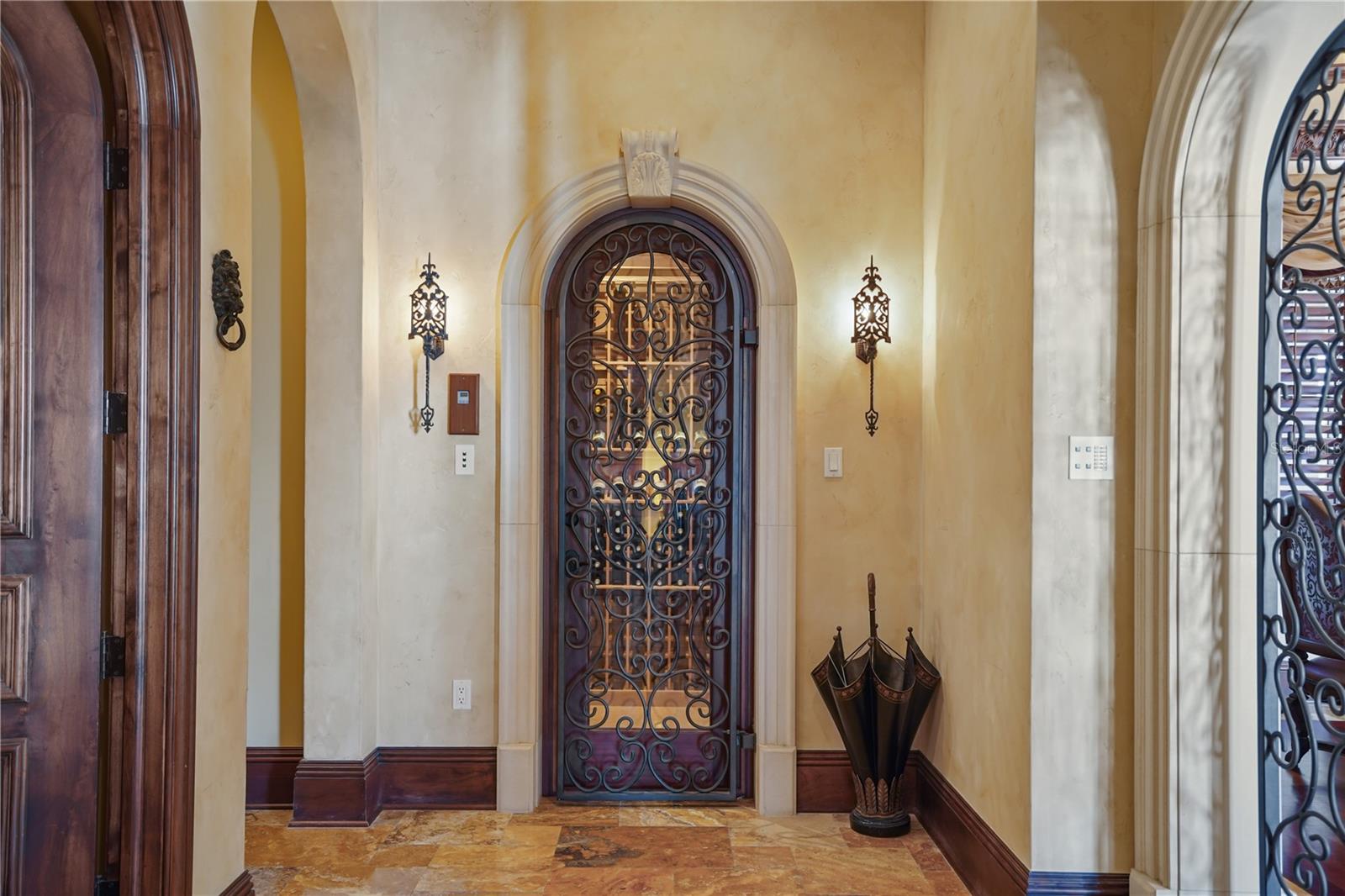 TIERRA VERDE - Residential