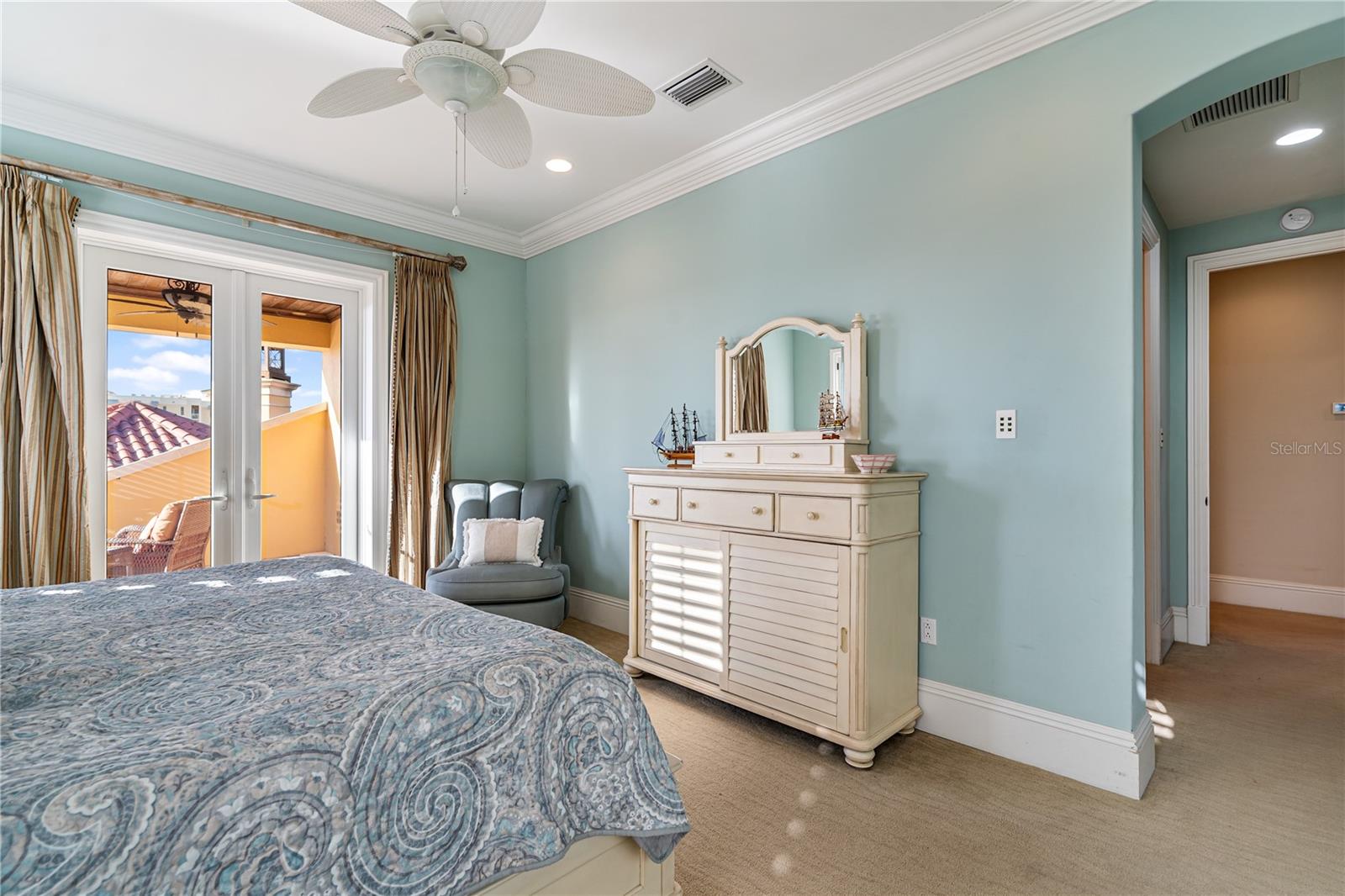 TIERRA VERDE - Residential