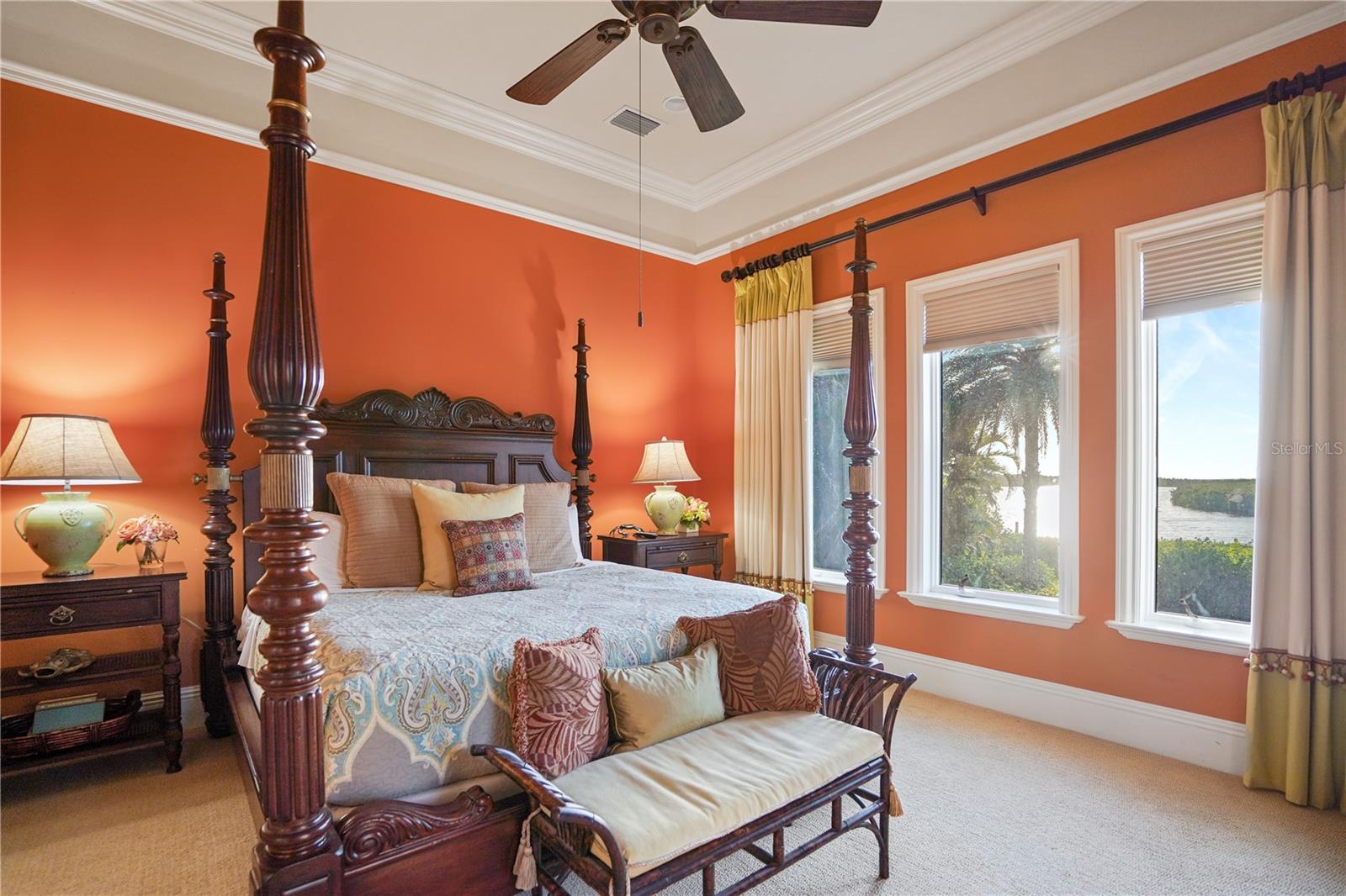 TIERRA VERDE - Residential