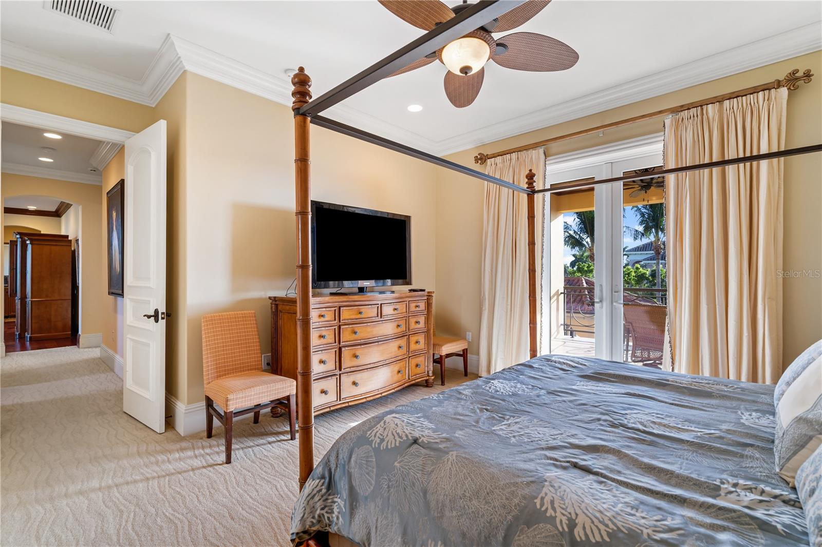 TIERRA VERDE - Residential