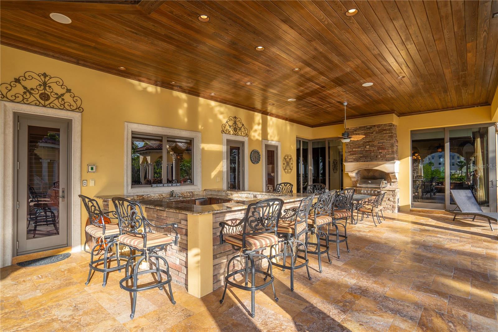 TIERRA VERDE - Residential