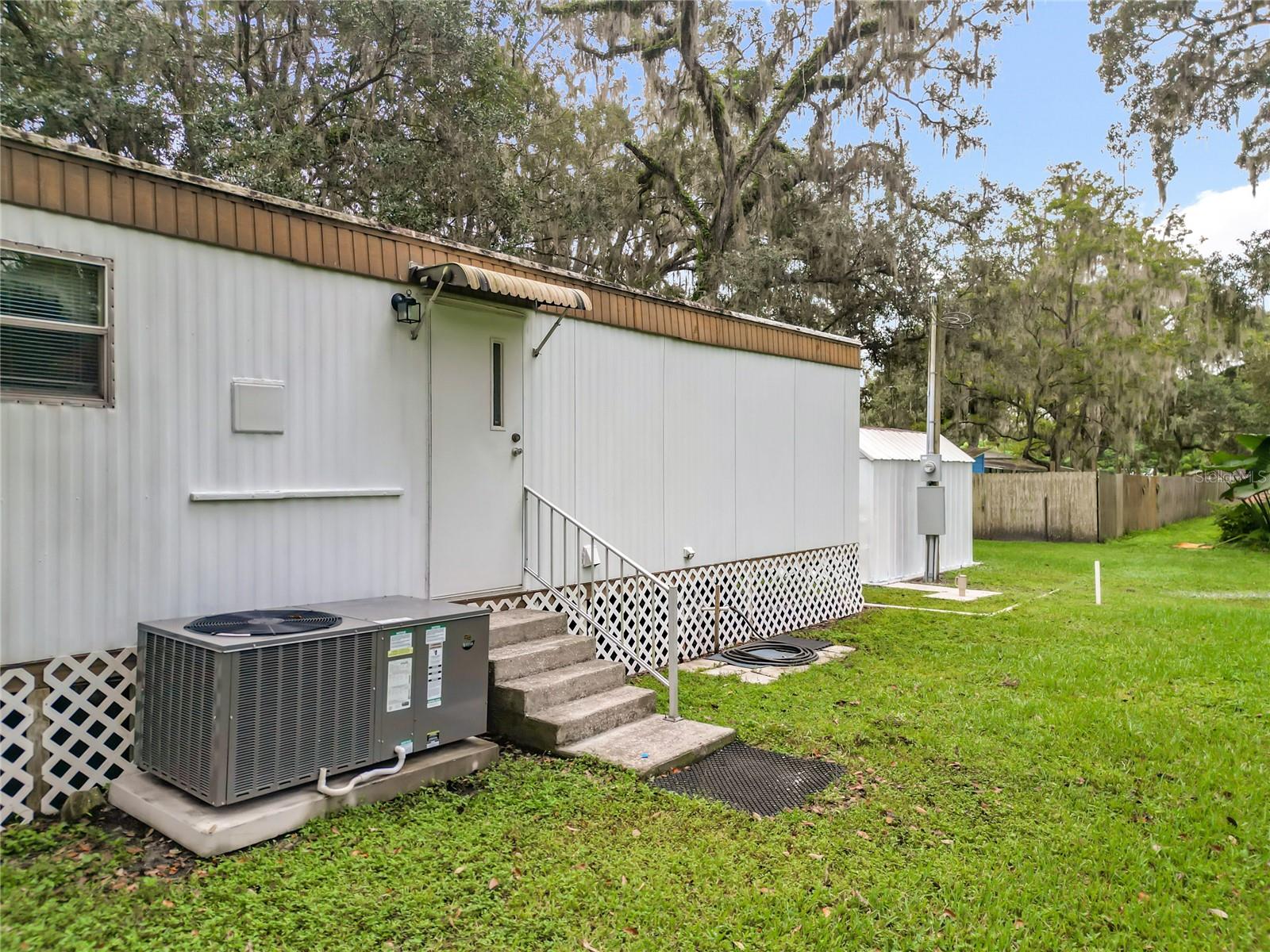 WHITESIDE - Residential