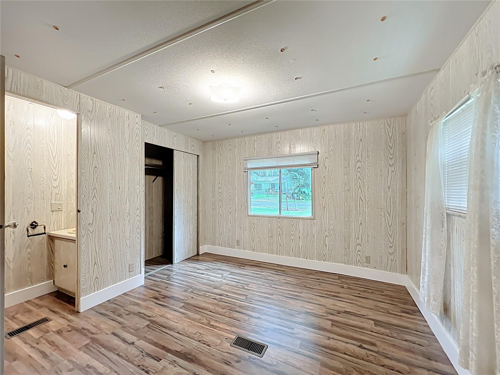 WHITESIDE - Residential