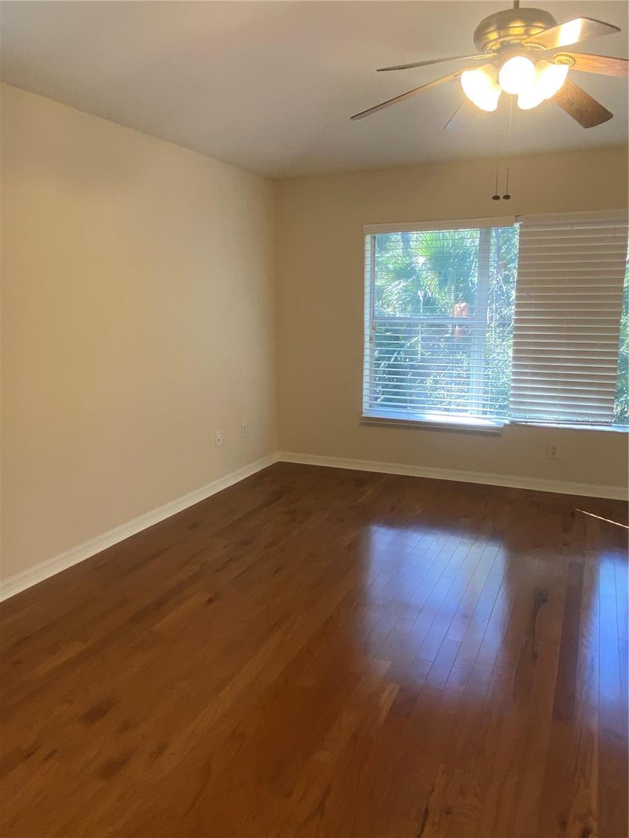 THE PROMENADE TWNHMS AT WES - Residential Lease