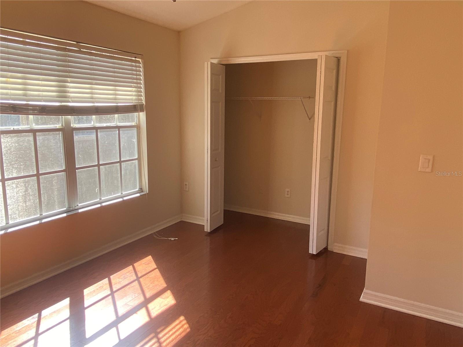 THE PROMENADE TWNHMS AT WES - Residential Lease