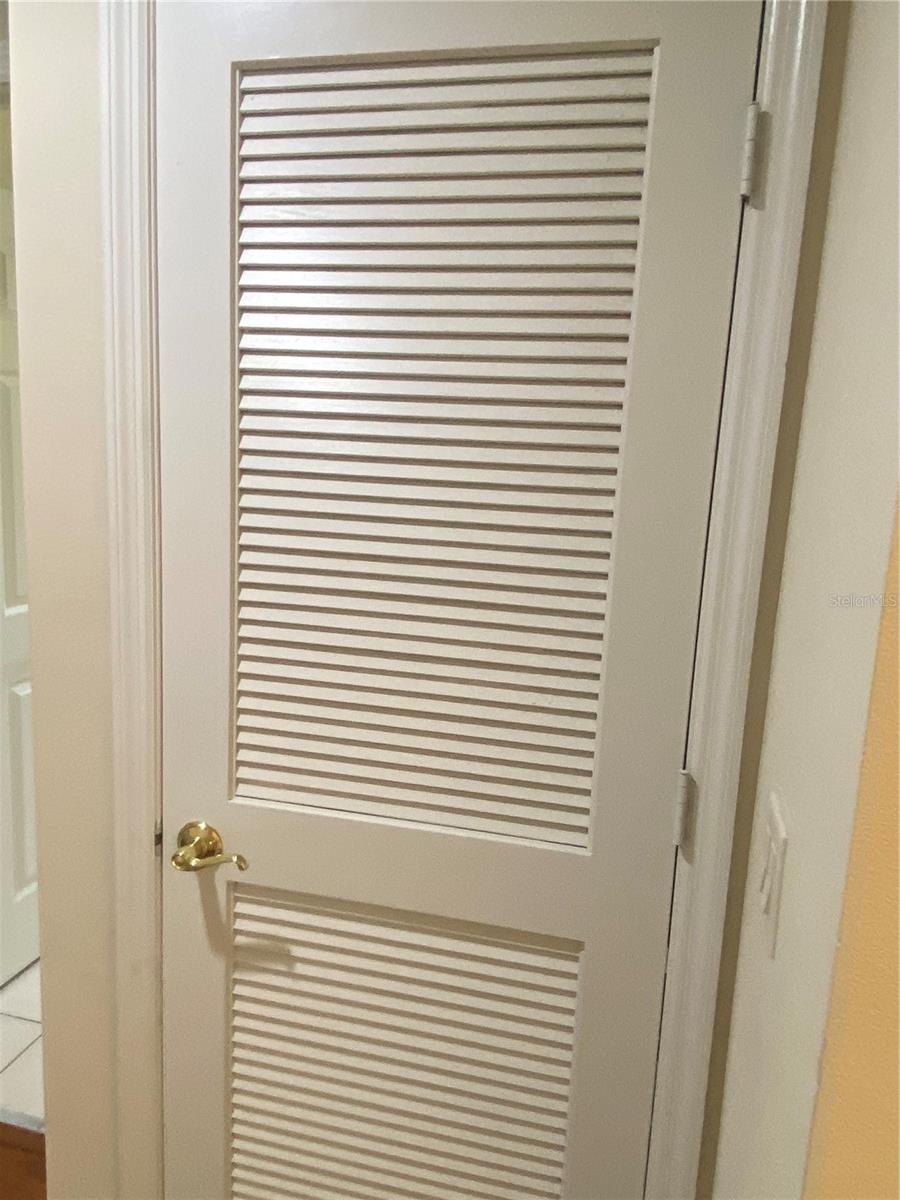 THE PROMENADE TWNHMS AT WES - Residential Lease