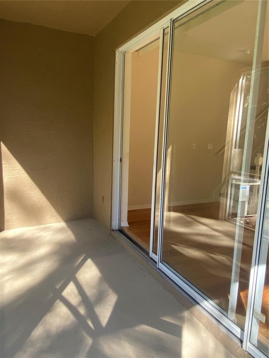 THE PROMENADE TWNHMS AT WES - Residential Lease