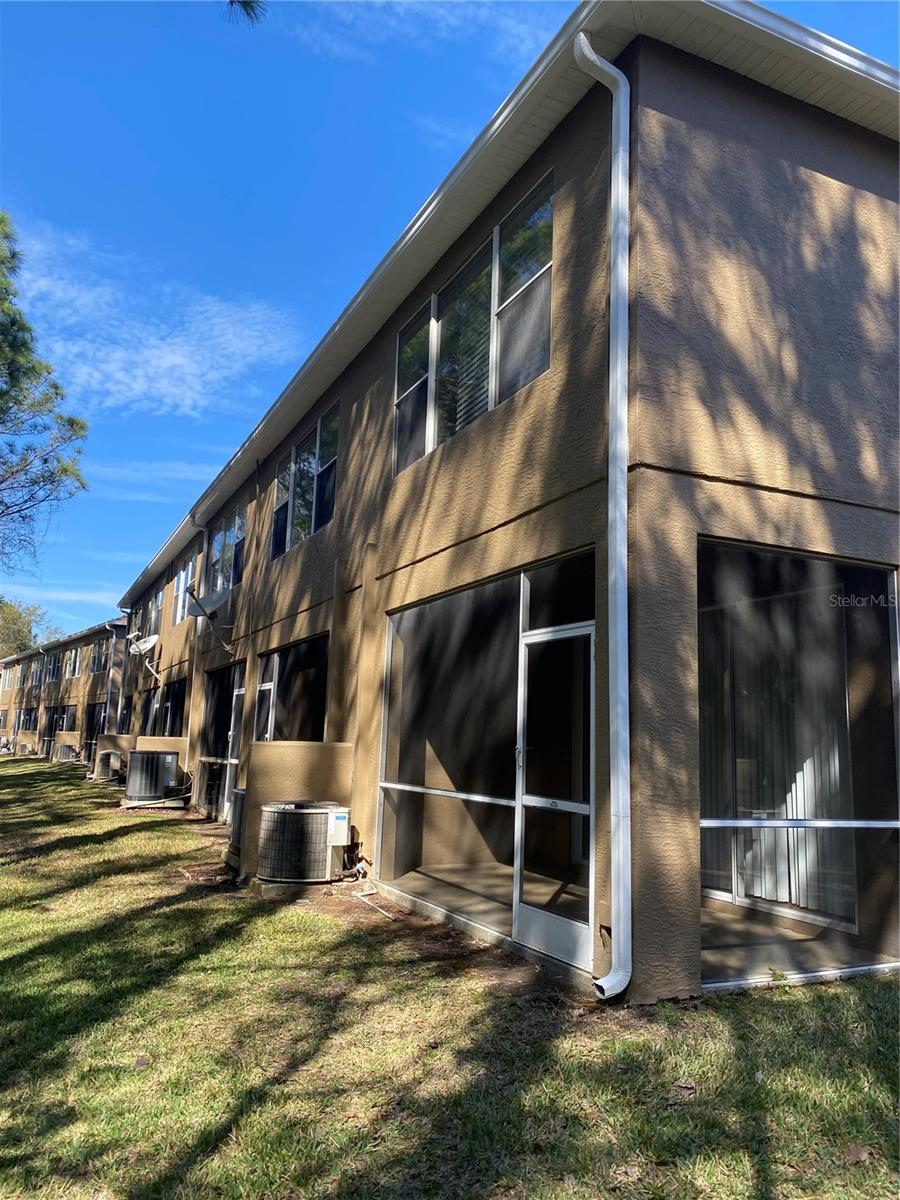 THE PROMENADE TWNHMS AT WES - Residential Lease