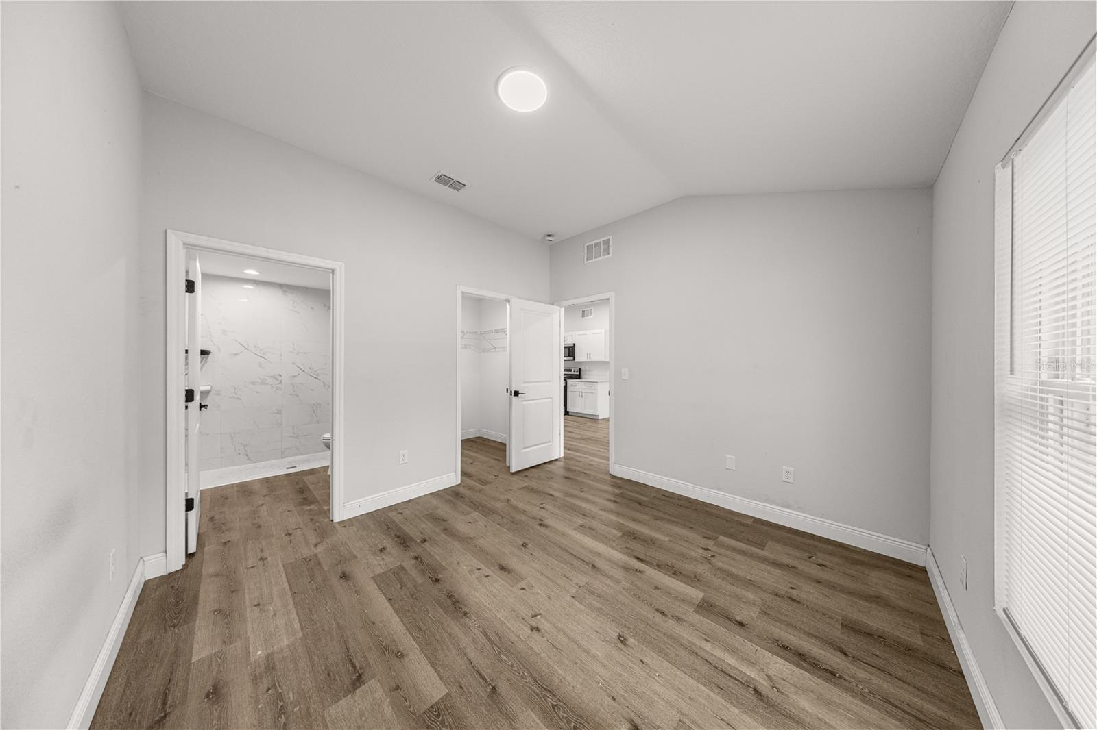 OCALA RDG UN 03 - Residential Lease