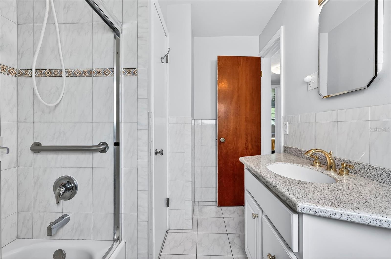 MC BRIDE HERNANDEZ GRANT - Residential