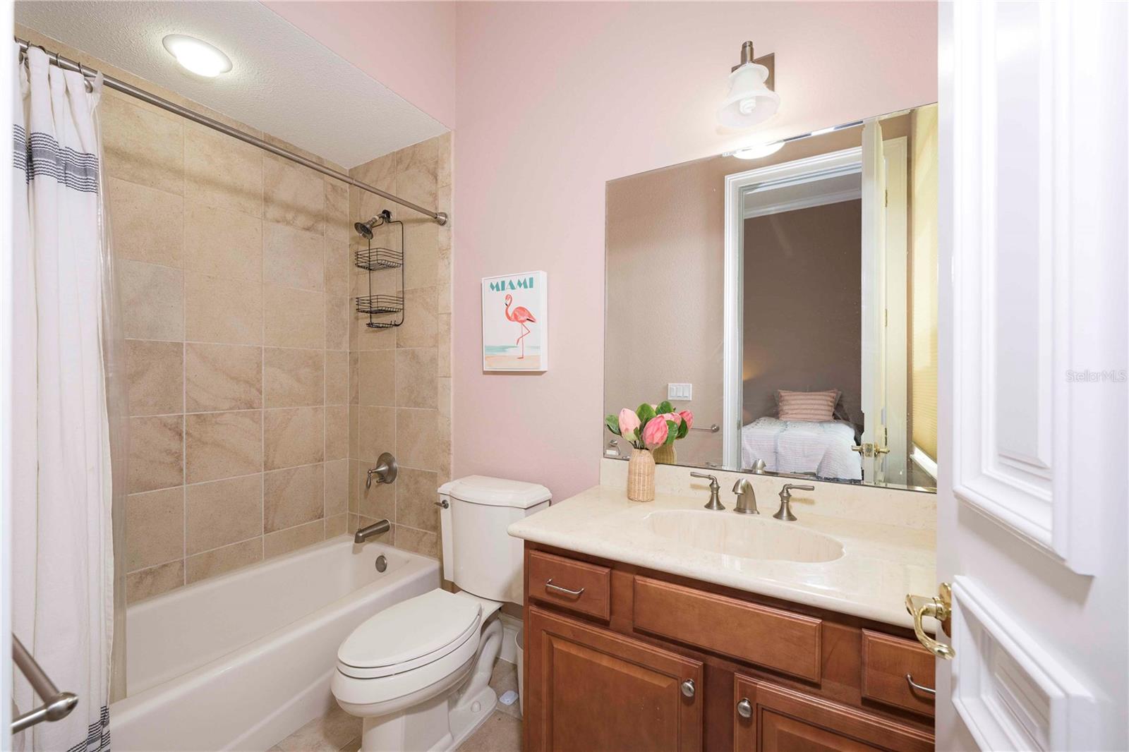 ARMAND BEACH EAST SUB - Residential Lease