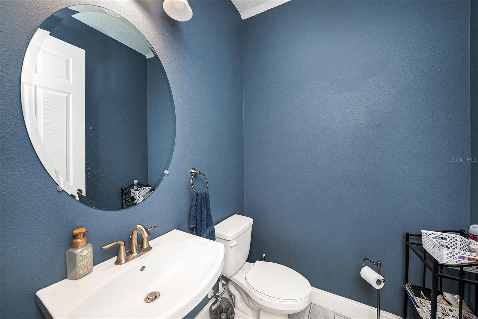 B & D HAWKSTONE PH 1 - Residential