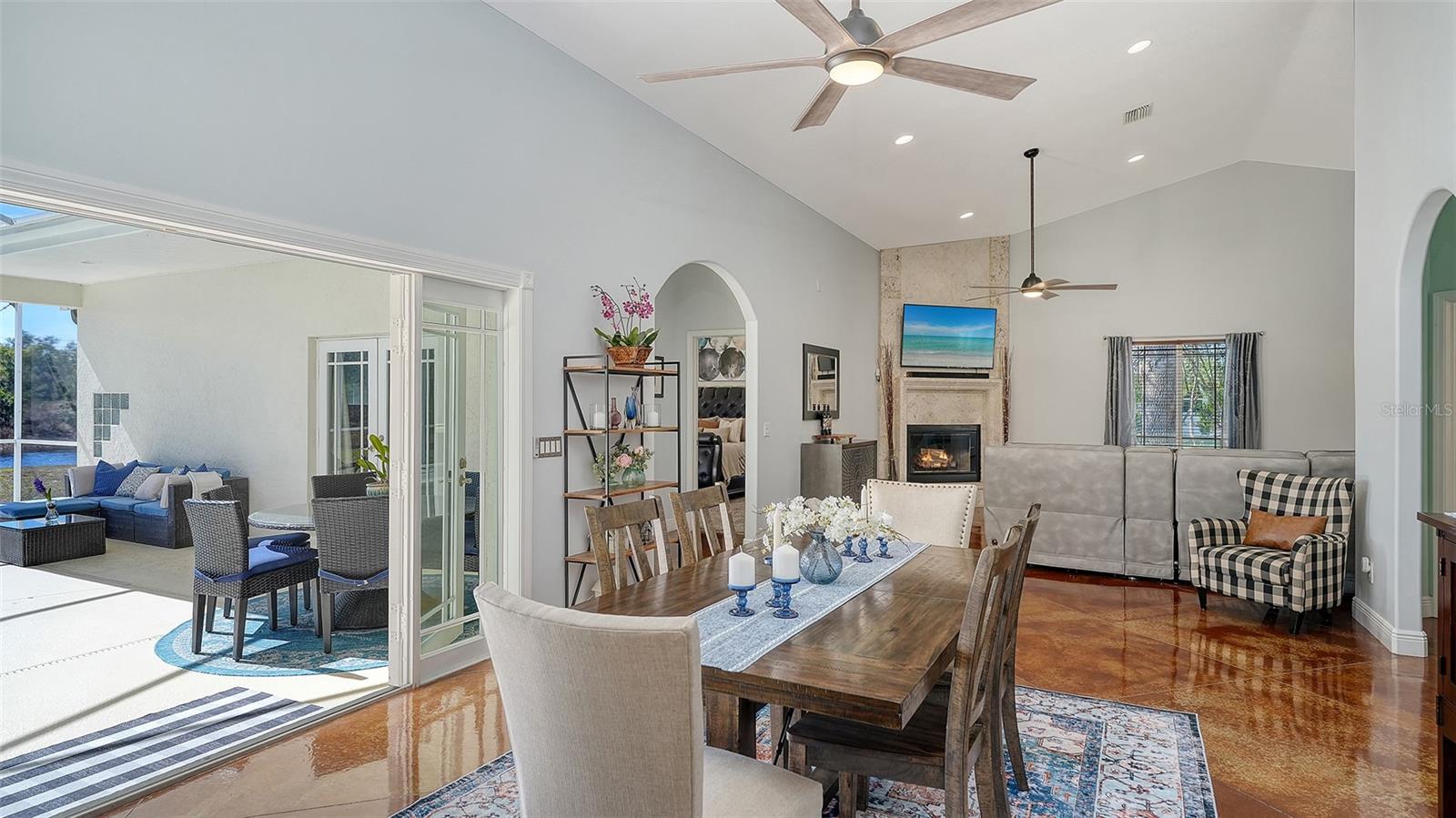 OAK FORD GOLF CLUB - Residential