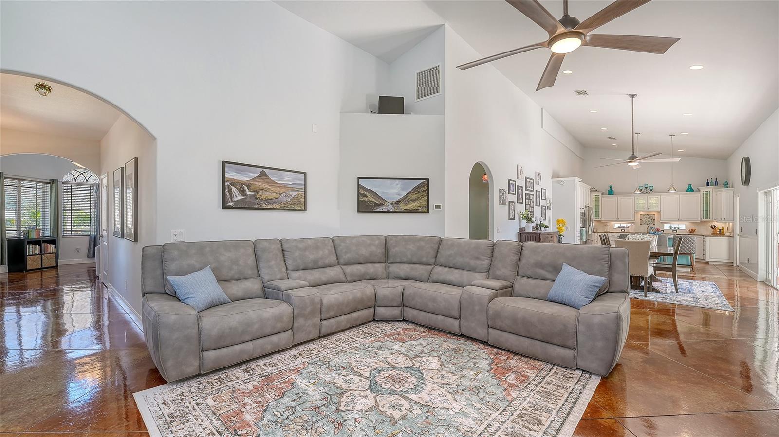 OAK FORD GOLF CLUB - Residential