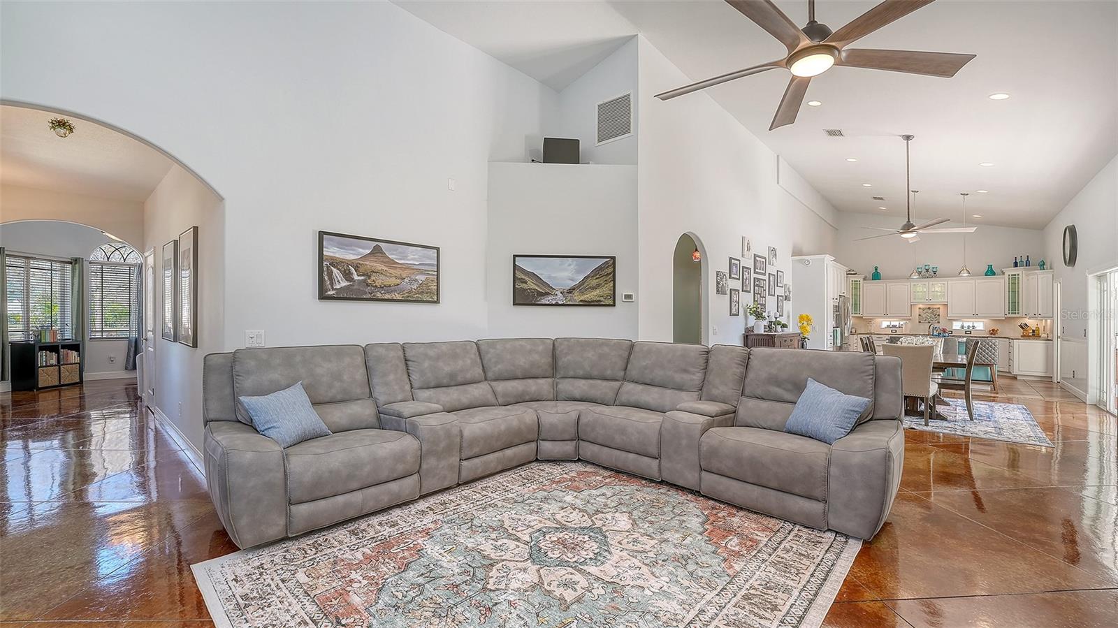 OAK FORD GOLF CLUB - Residential