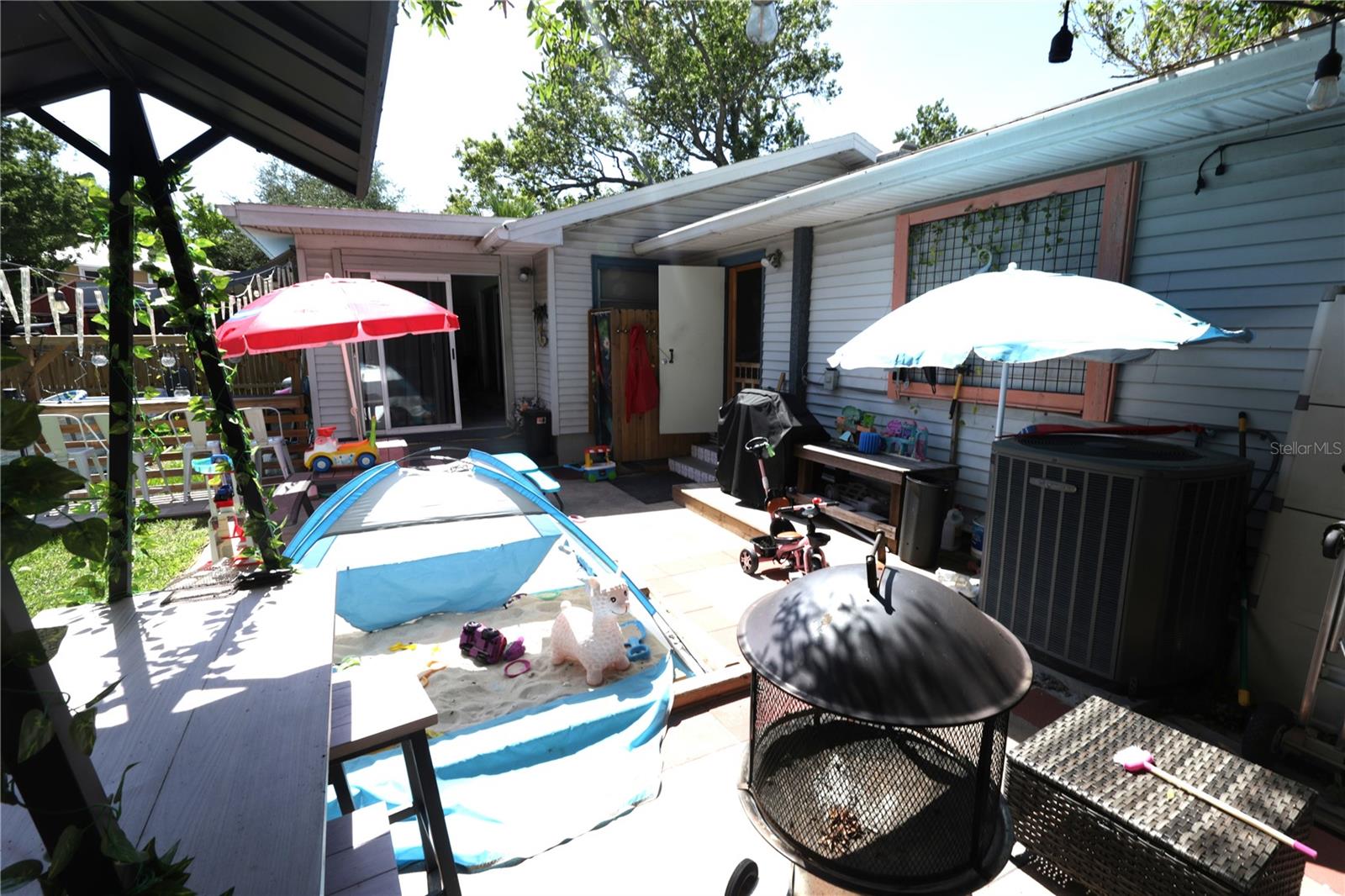 915 DEMPSEY STREET