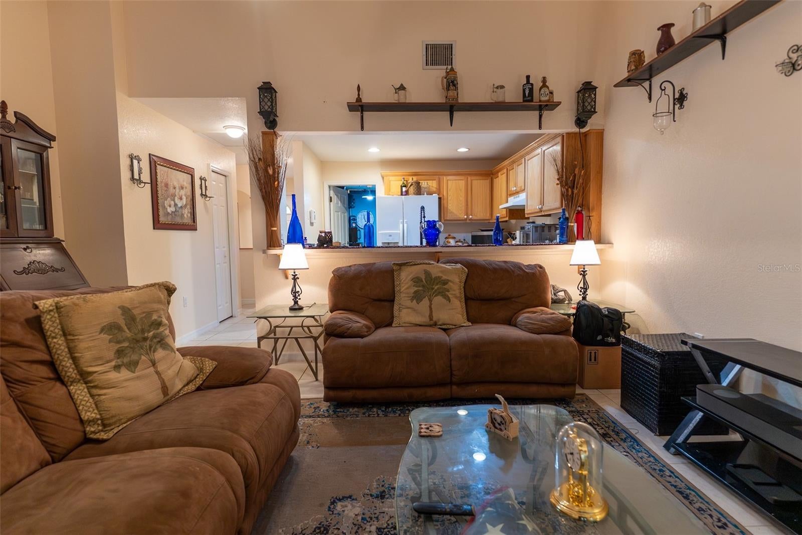2635 NE 7TH STREET 102