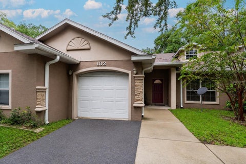 Photo of 2635 NE 7th Street #102, Ocala, FL 34470 (MLS # O6437792)