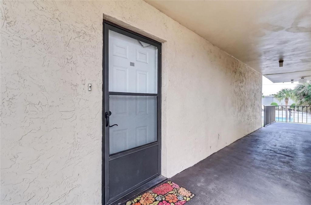 Photo of 1130 N Lake Parker Avenue #E233, Lakeland, FL 33805 (MLS # L4962998)