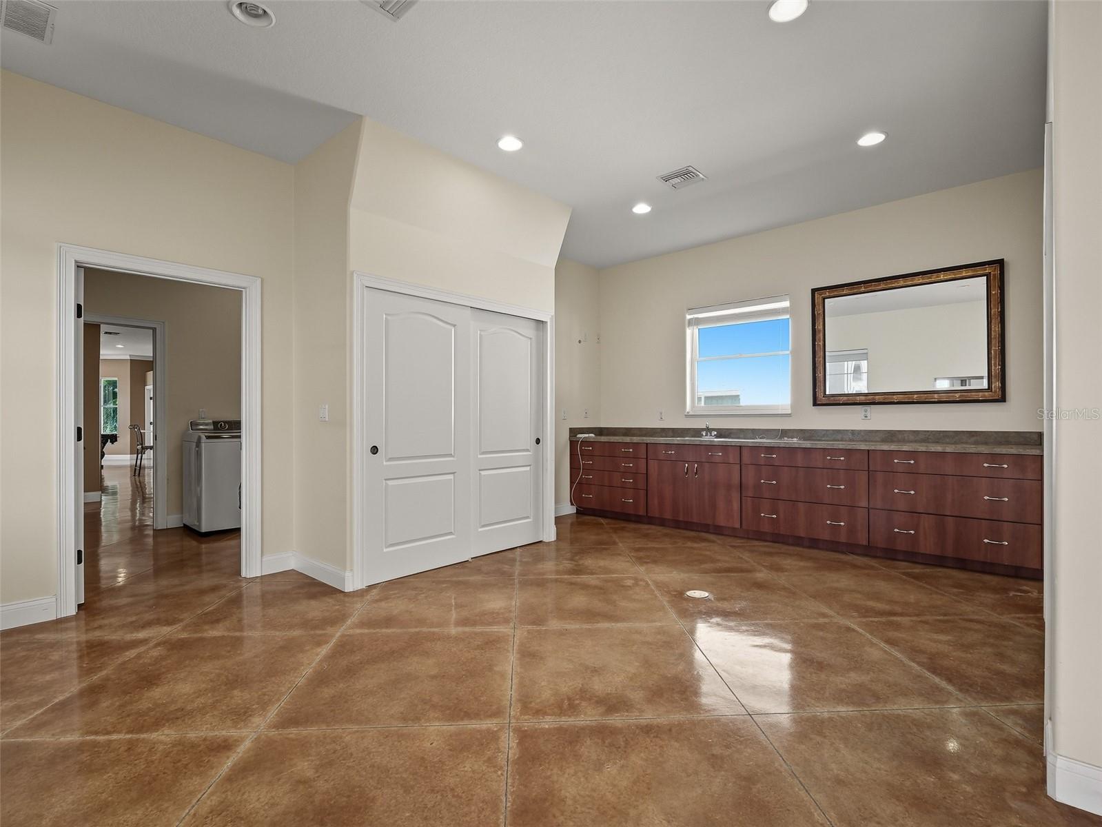 INLET SHORES - Residential