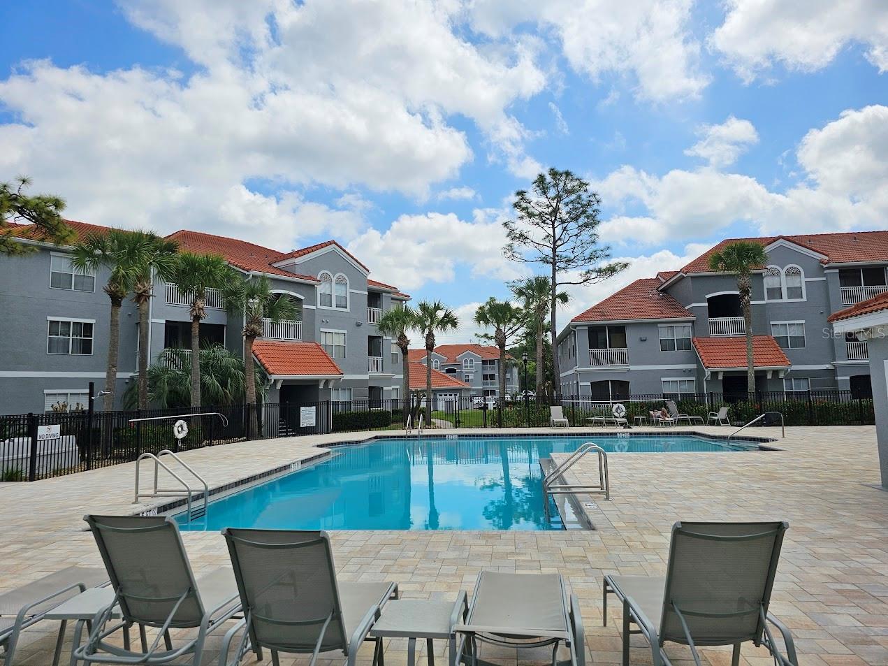 18001 RICHMOND PLACE DRIVE 716