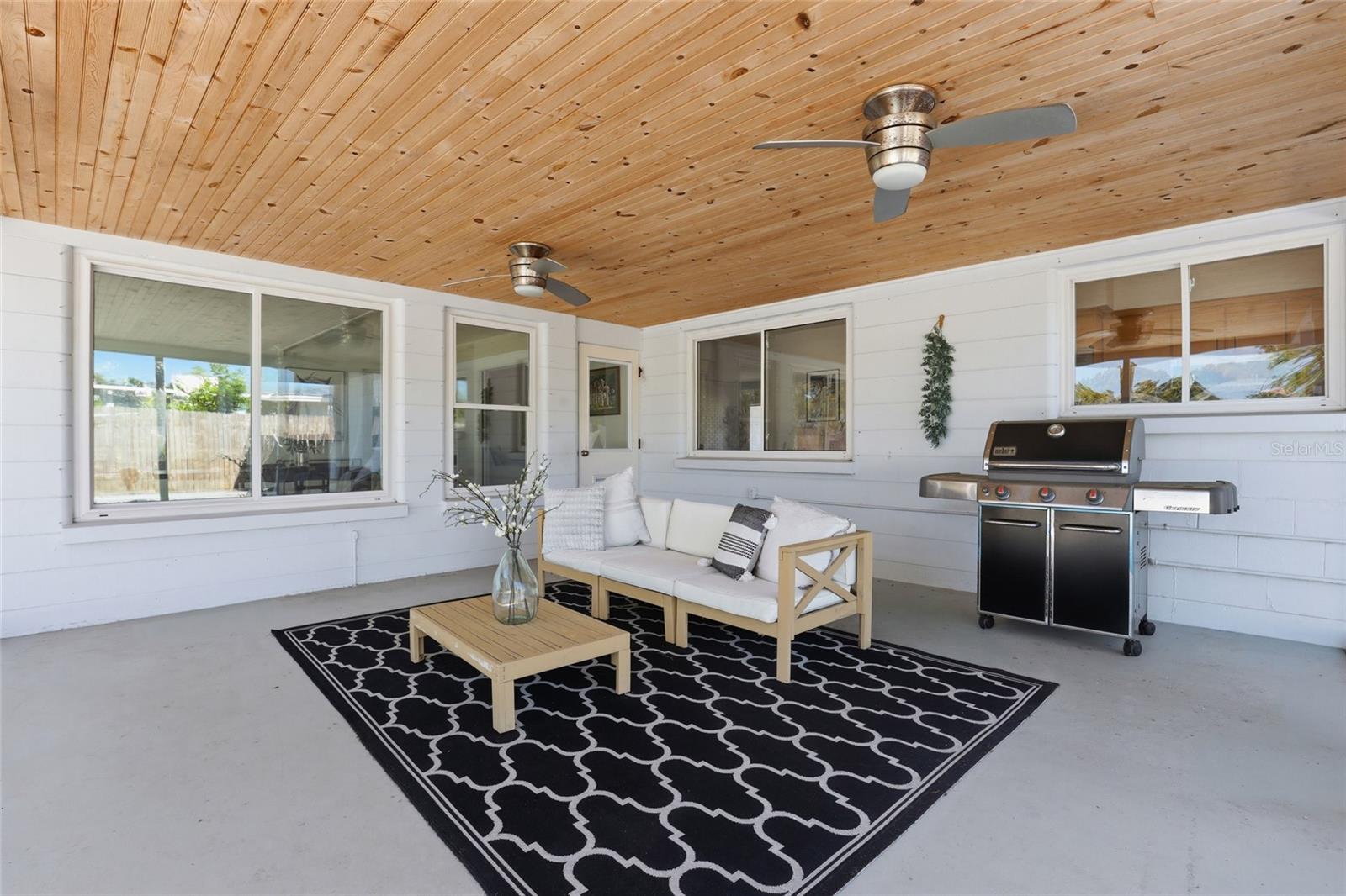 SUNNYSIDE PARK - Residential