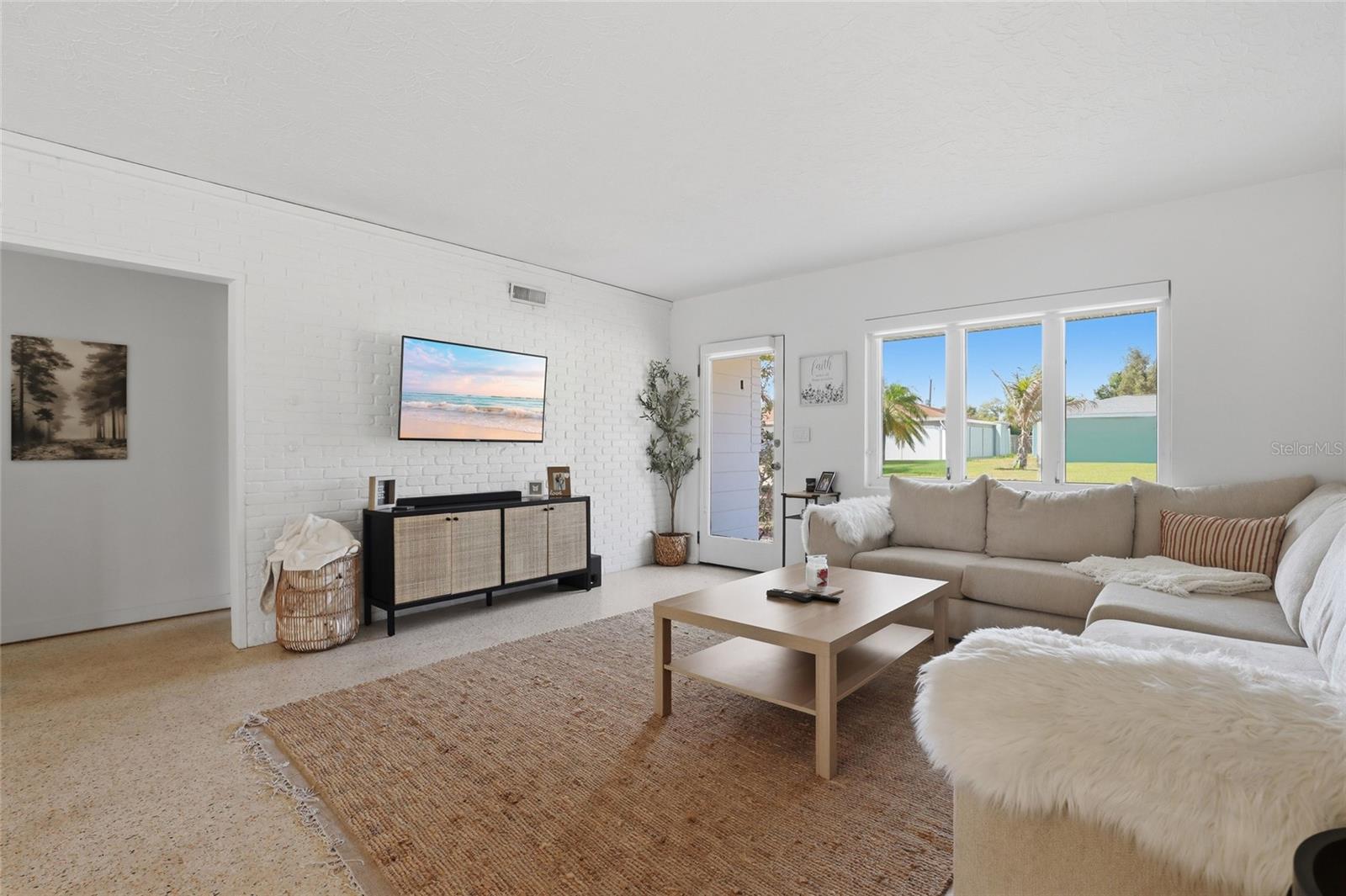 2311 SUNNYSIDE PLACE