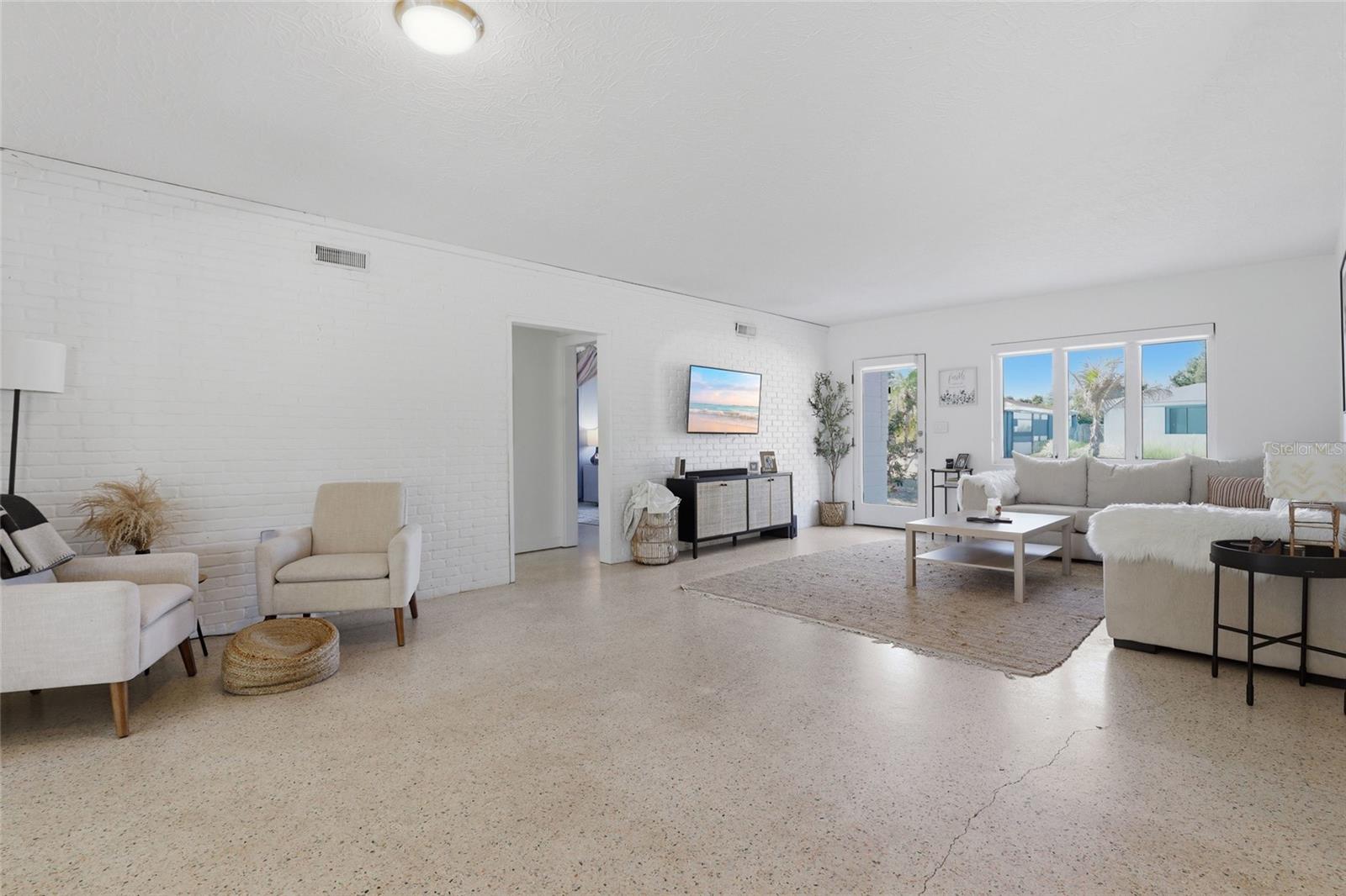 SUNNYSIDE PARK - Residential