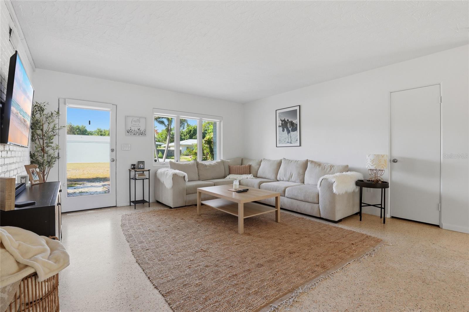 2311 SUNNYSIDE PLACE