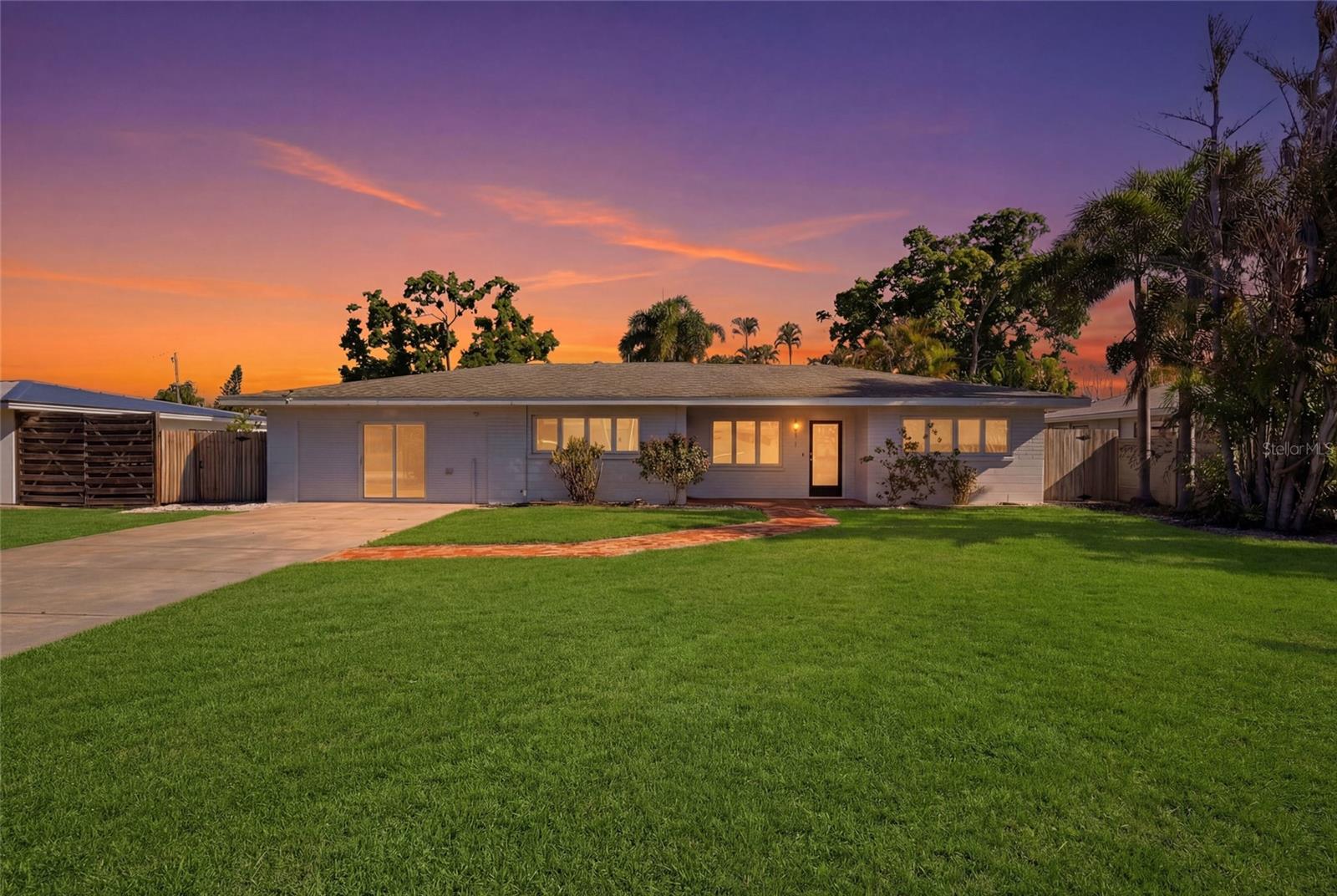 SUNNYSIDE PARK - Residential