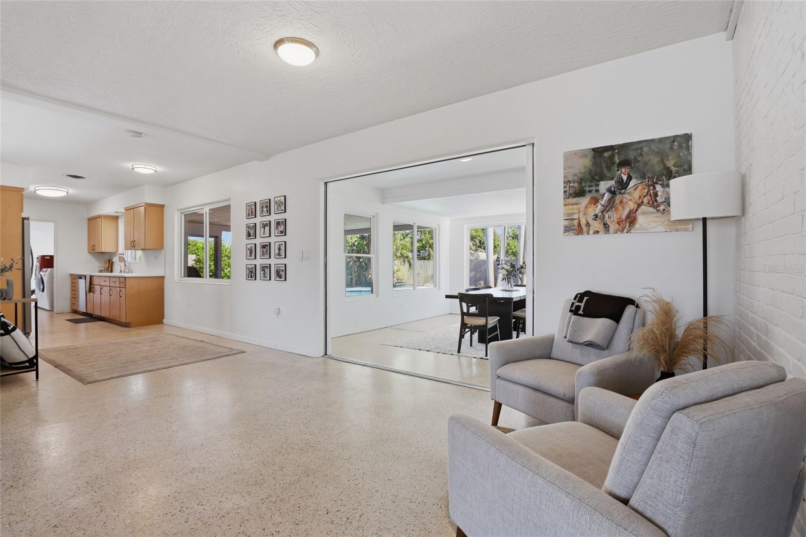 SUNNYSIDE PARK - Residential