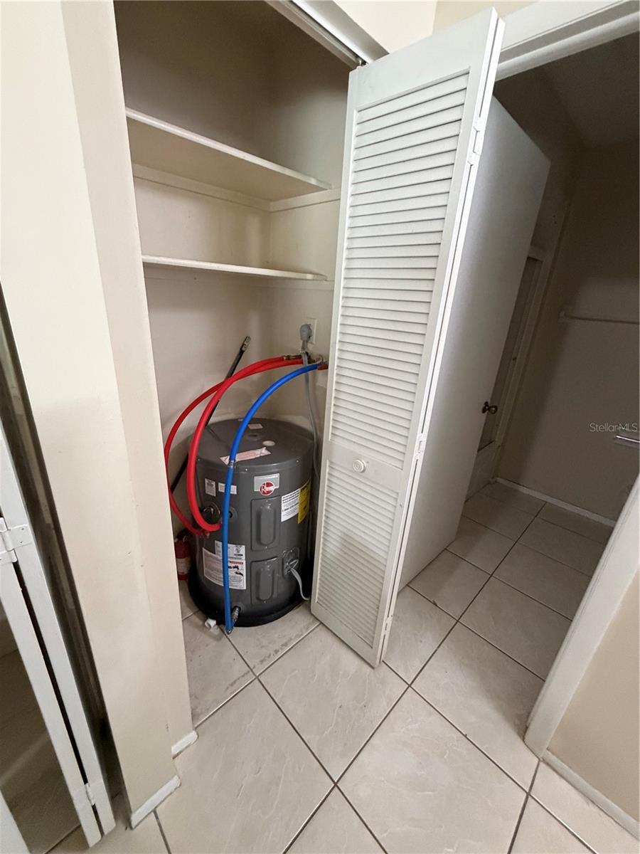 SUNSHINE VILLAS BLDG H - Residential